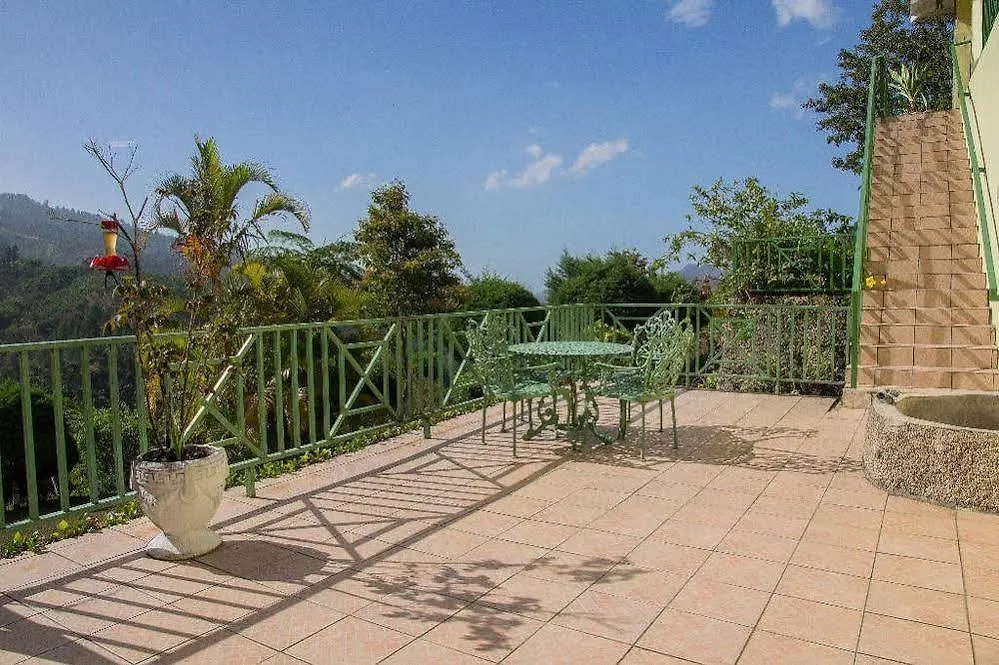 Starlight Chalet 4*, Blue Mountains Jamaica