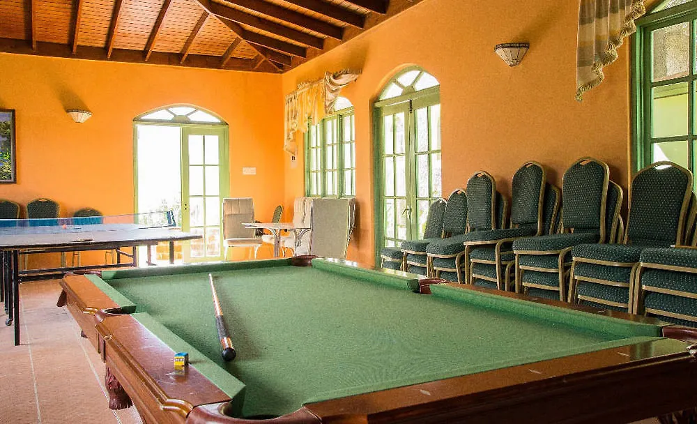 Starlight Chalet Hotel
